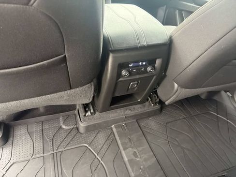Used 2023 Chevrolet Traverse LT w/ LPO, Floor Liner Package AWD/4WD image 22