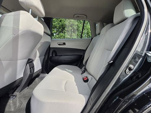 Used 2025 Toyota Corolla Cross L FWD image 26