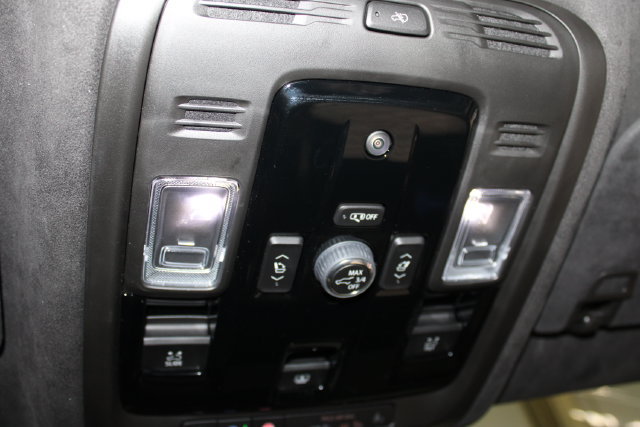 Used 2025 Cadillac Escalade Sport Platinum w/ LPO, ONYX Package AWD/4WD image 49