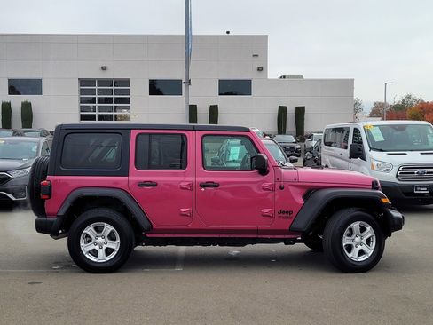 Used 2021 Jeep Wrangler Unlimited Sport image 4