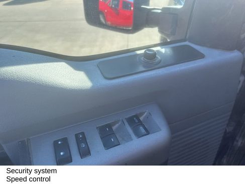 Used 2015 Ford F250 XLT w/ Snow Plow Prep Package image 18