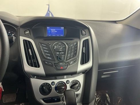 Used 2014 Ford Focus SE image 31