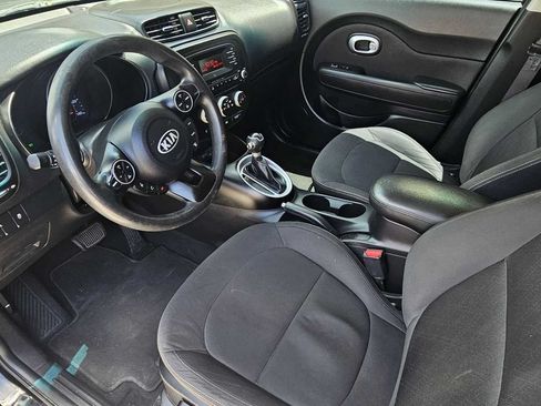 Used 2014 Kia Soul FWD image 15