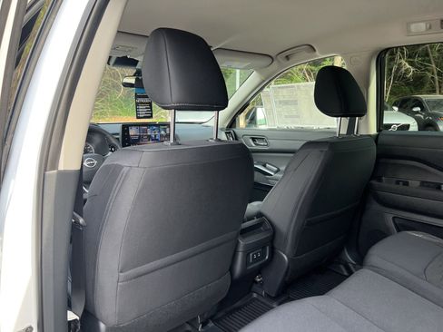 New 2026 Nissan Pathfinder SV AWD/4WD image 16