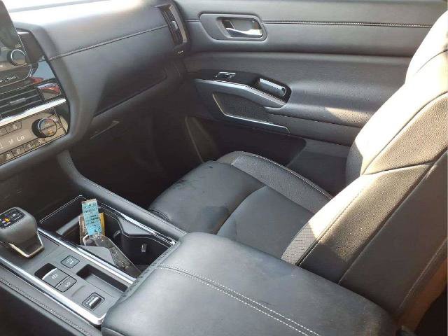 Certified 2024 Nissan Pathfinder SL w/ Cargo Package FWD image 12