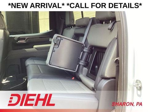 Used 2022 Chevrolet Silverado 1500 ZR2 w/ Technology Package AWD/4WD image 38