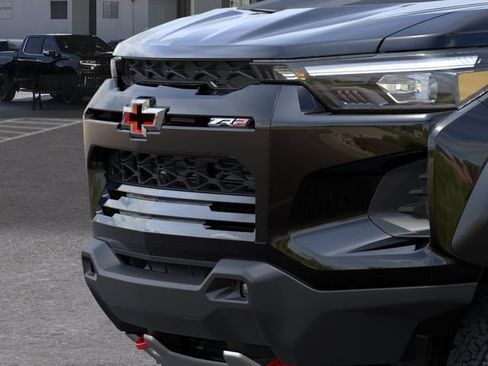 New 2026 Chevrolet Colorado ZR2 w/ Midnight Edition AWD/4WD image 13