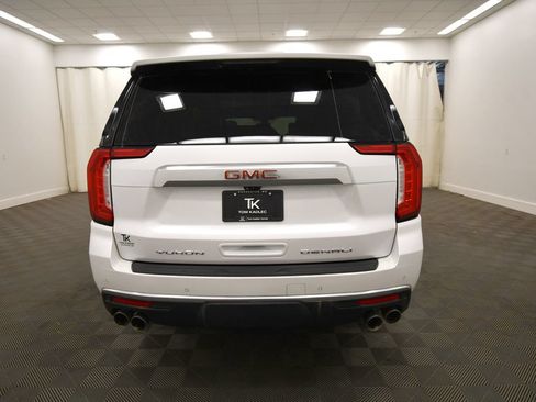Used 2021 GMC Yukon XL Denali w/ Denali Premium Package AWD/4WD image 6