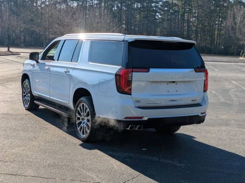New 2026 GMC Yukon XL Denali w/ LPO, Floor Liner Package image 5