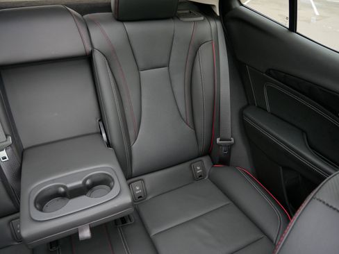 Used 2023 Buick Envision Essence w/ Sport Touring Package image 14