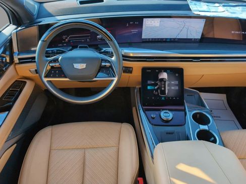 New 2025 Cadillac Escalade IQ Sport 2 w/ LPO, ONYX Package image 24