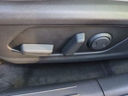 New 2026 Hyundai Elantra Limited FWD image 20
