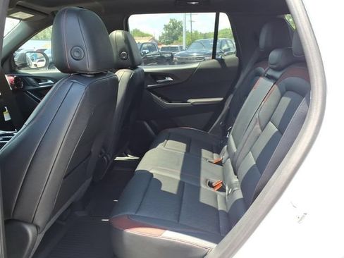 New 2026 Chevrolet Equinox RS w/ Convenience Package III FWD image 10