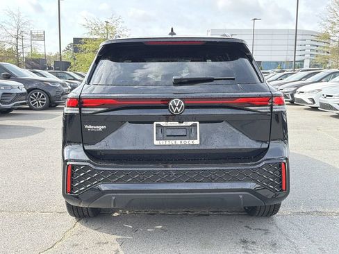 New 2026 Volkswagen Tiguan SE R-Line FWD image 4