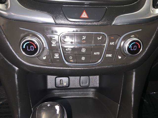 Used 2018 Chevrolet Equinox LT FWD image 17