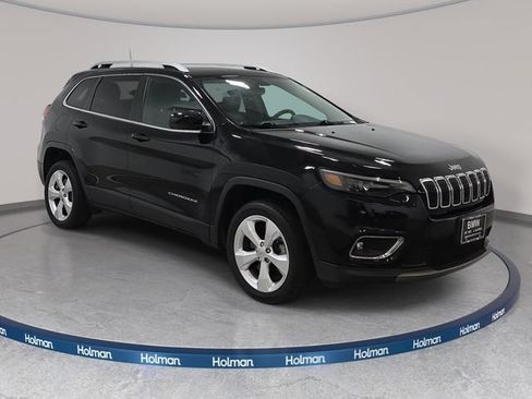 Used 2019 Jeep Cherokee Limited AWD/4WD image 4