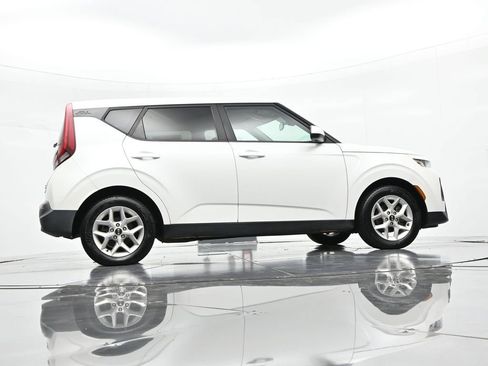 Used 2021 Kia Soul S FWD image 21