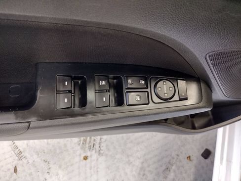 Used 2018 Hyundai Elantra SEL FWD image 17
