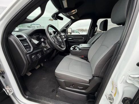 Used 2024 RAM 2500 Big Horn image 15