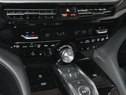 Used 2024 Acura MDX SH-AWD w/ Technology Package image 20