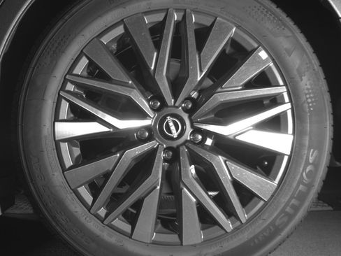 Used 2025 Nissan Altima 2.5 SV image 14