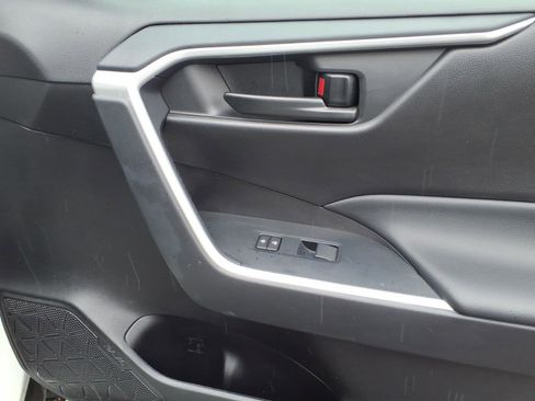 Certified 2025 Toyota RAV4 LE image 8