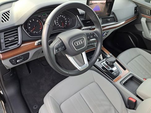 Used 2022 Audi Q5 2.0T Premium w/ Convenience Package image 10