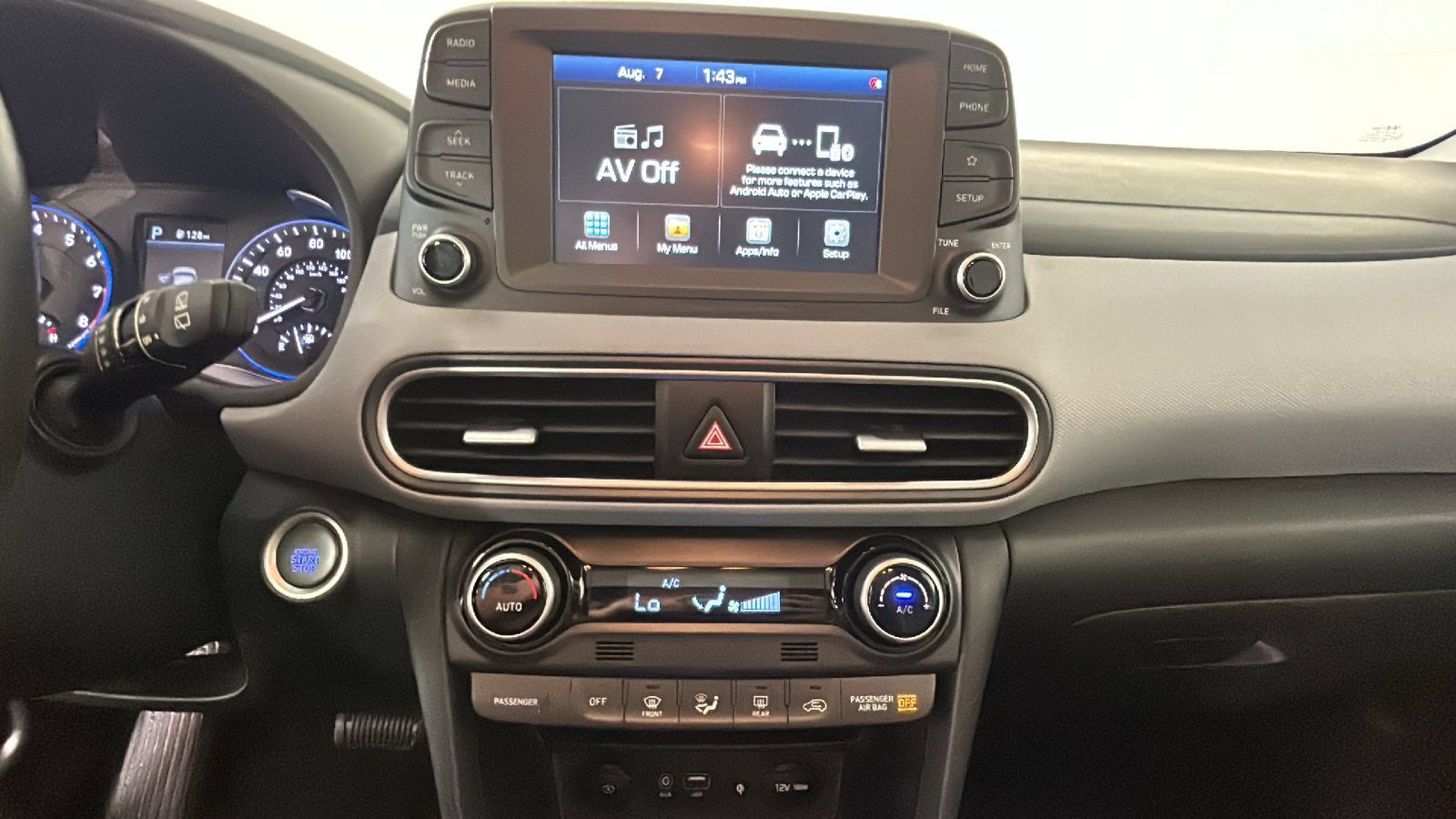 Used 2021 Hyundai Kona Limited AWD/4WD image 26