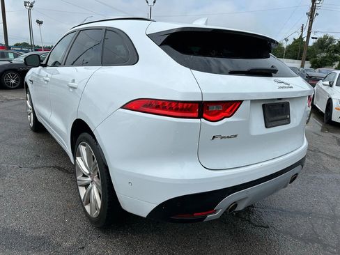 Used 2019 Jaguar F-PACE S image 32