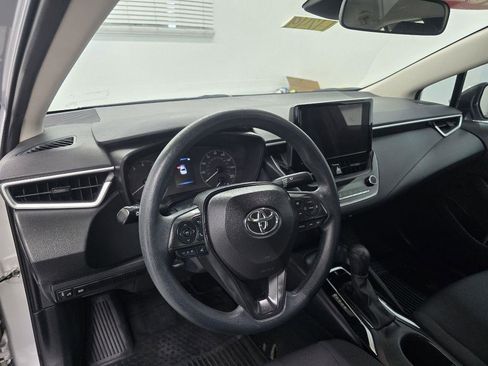 Used 2023 Toyota Corolla LE FWD image 12