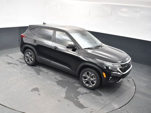 Used 2024 Kia Seltos LX image 37