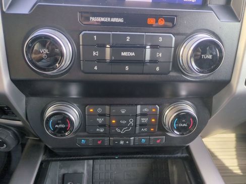 Used 2020 Ford F250 Platinum AWD/4WD image 26