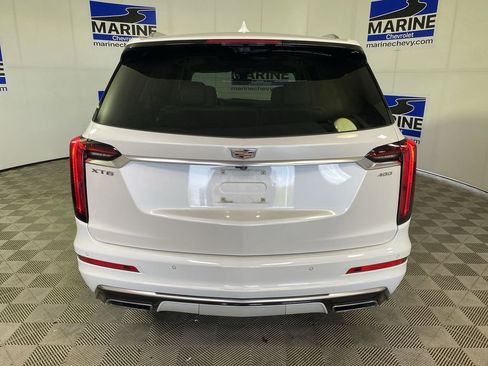 Used 2023 Cadillac XT6 Premium Luxury w/ Technology Package FWD image 17