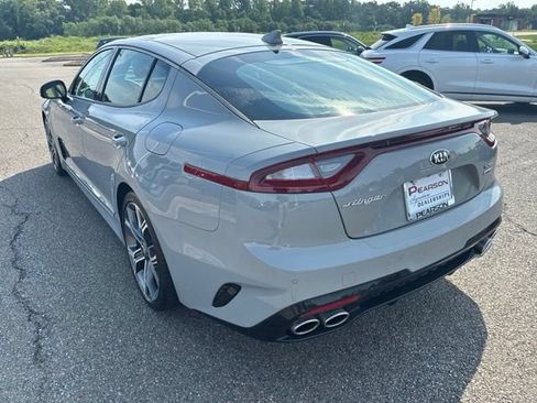 Used 2019 Kia Stinger GT2 AWD/4WD image 4