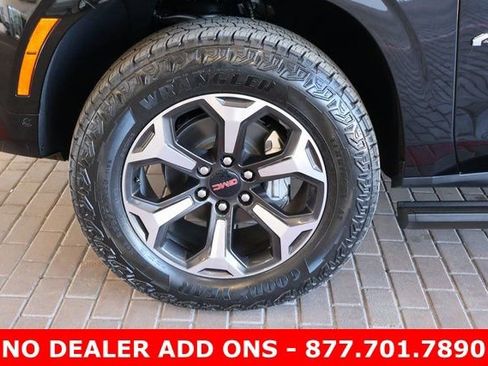 New 2026 GMC Yukon XL AT4 Ultimate AWD/4WD image 10