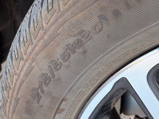 Certified 2026 RAM 1500 Laramie AWD/4WD image 12