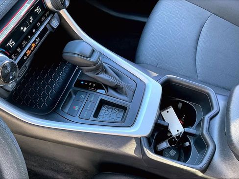 Certified 2025 Toyota RAV4 XLE image 17