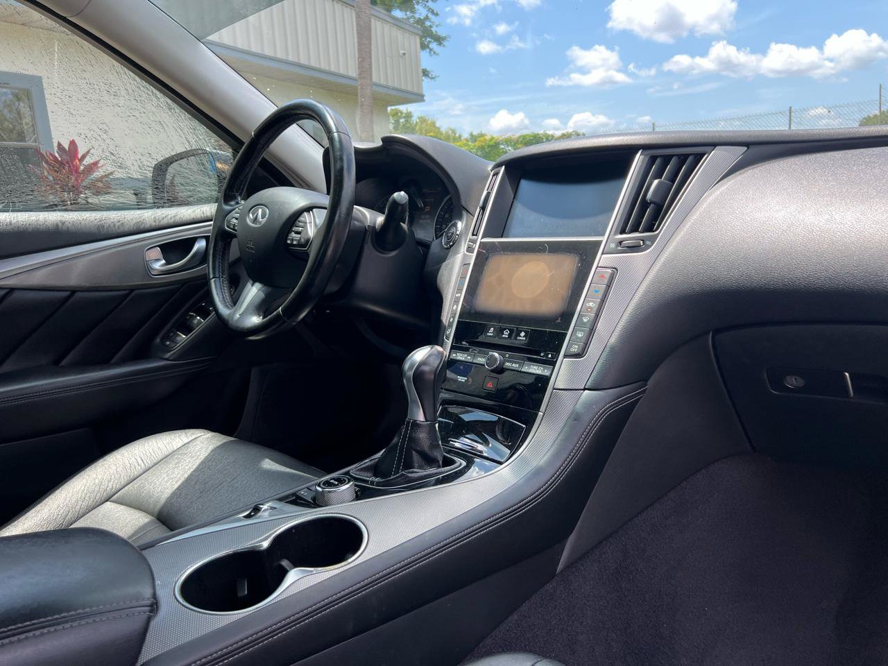 Used 2014 INFINITI Q50 AWD w/ Moonroof Package image 9
