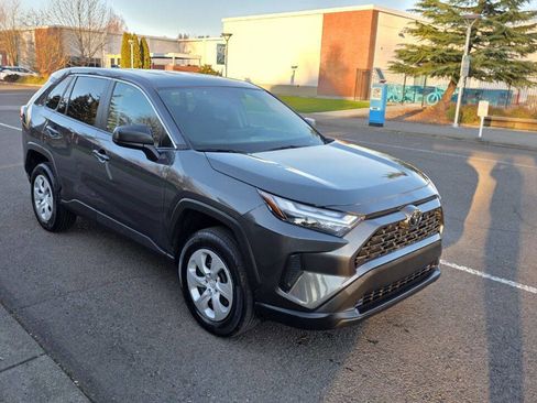 Used 2024 Toyota RAV4 LE image 3