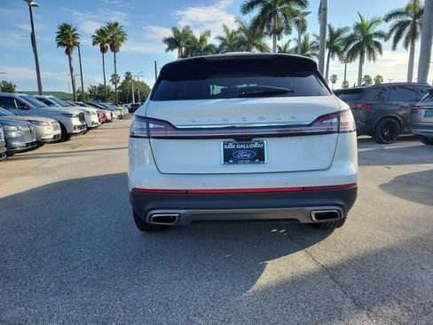 Certified 2022 Lincoln Nautilus FWD w/ Premium Package image 5
