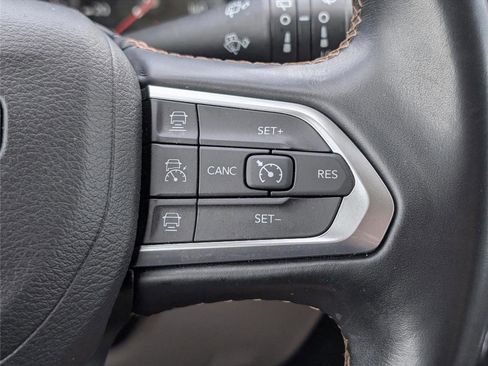 Used 2022 Jeep Compass Limited image 16