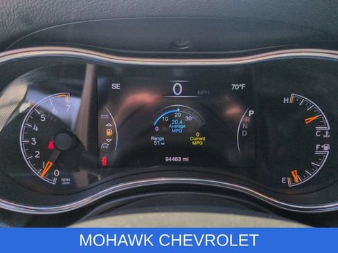 Used 2019 Jeep Grand Cherokee Altitude AWD/4WD image 12