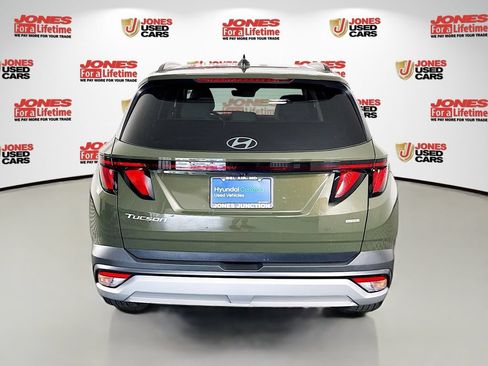 Certified 2025 Hyundai Tucson SEL AWD/4WD image 16