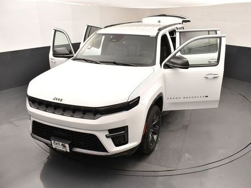 New 2026 Jeep Grand Wagoneer Limited image 26