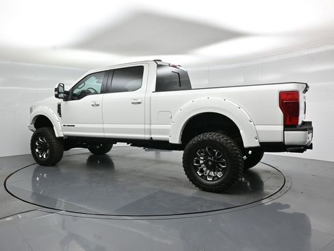 Used 2021 Ford F250 Lariat w/ Lariat Ultimate Package AWD/4WD image 5