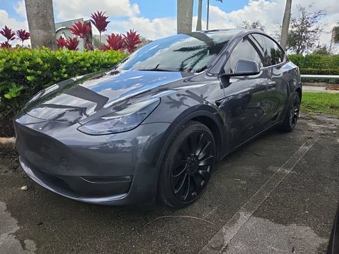 Used 2023 Tesla Model Y Performance AWD/4WD image 5