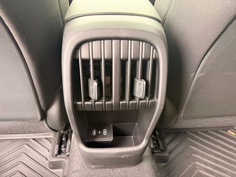 Used 2025 Hyundai Kona SEL AWD/4WD image 30