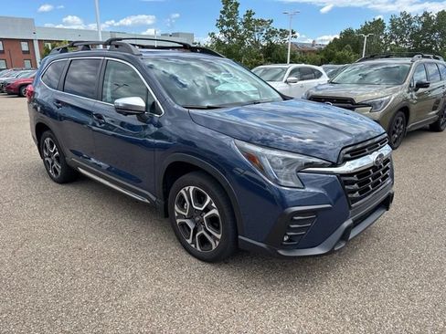 Used 2023 Subaru Ascent Limited w/ Technology Package AWD/4WD image 2