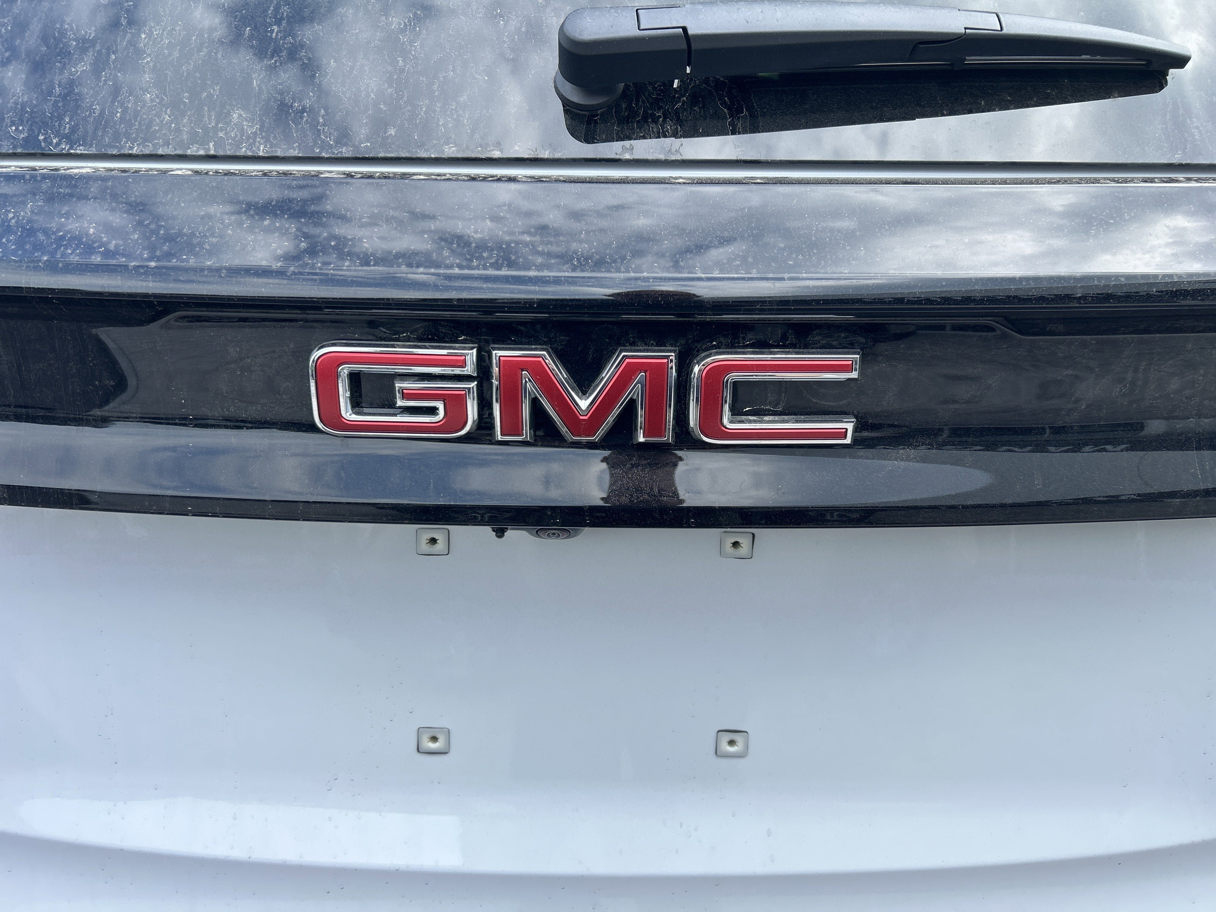 New 2026 GMC Acadia AT4 w/ Luxury Package AWD/4WD image 8
