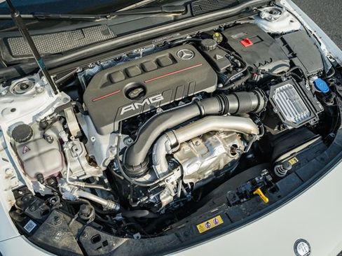 New 2025 Mercedes-Benz CLA 35 AMG 4MATIC image 18